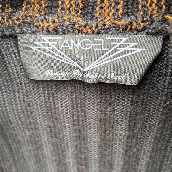 Angel Design by Sabri Ozel Italian Yarn Cardigan - Picture 3 of 5